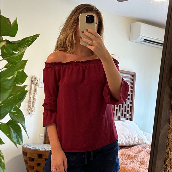 Wayf off the shoulder top - Picture 1 of 1